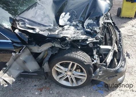 2013 Mercedes-Benz C 250 Sport из США, поврежденный, VIN WDDGF4HB9DR247177